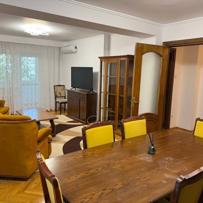 Rental of a spacious 4-room apartment, 108 m², Faleza Nord, Constanta, Romania